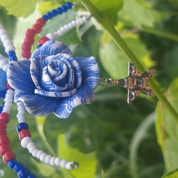 Patriotic Spider Ornament - Picture 5 of 6